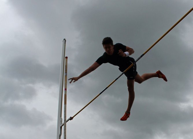 Nordhäuser Herbst-Stabhochsprung (Foto: Uwe Tittel) Nordhäuser Herbst-Stabhochsprung (Foto: Uwe Tittel)