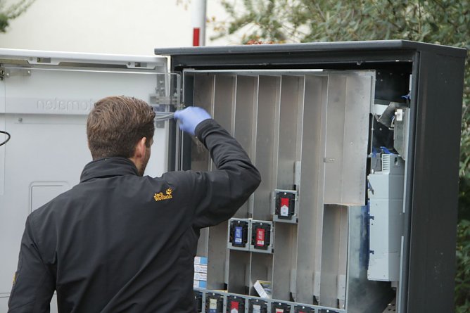Gesprengter Zigarettenautomat in Nordhausen (Foto: Angelo Glashagel)