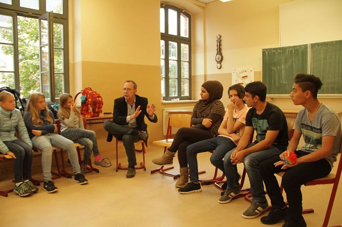 Besuch am Humboldt-Gymnasium (Foto: Angelo Glashagel)
