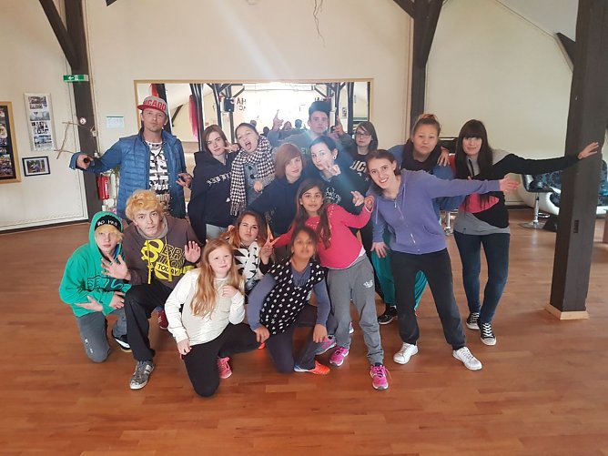 Diesen Freitag l&auml;dt der Kinder- und Jugendtreff "Club Caritas" recht herzlich zur Musicalauff&uuml;hrung des Projektes "SPOTLIGHT" ein (Foto: Annabelle Walther)