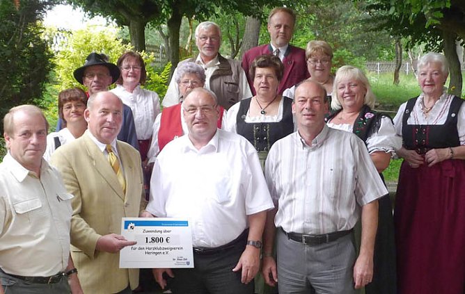 Aufgestellt (Foto: Heringen) Aufgestellt (Foto: Heringen)