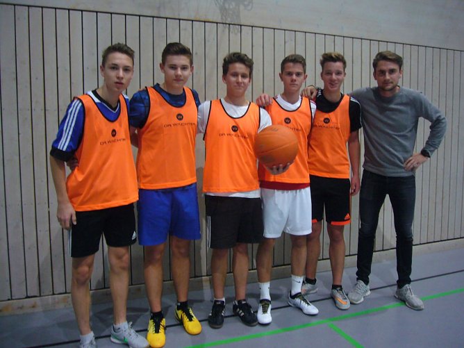 Am Dienstag vergangener Woche trafen sich neun Mannschaften, zum Qualifikationsturnier f&uuml;r die Schulamtsfinals des Schulamtes Nord (Foto: Ralf Mucke)