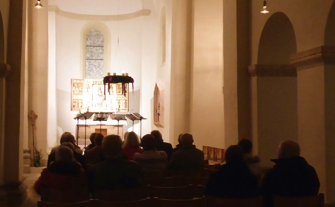 Adventskonzert in der Basilika M&uuml;nchenlohra 2015 (Foto: Norbert Patzelt)