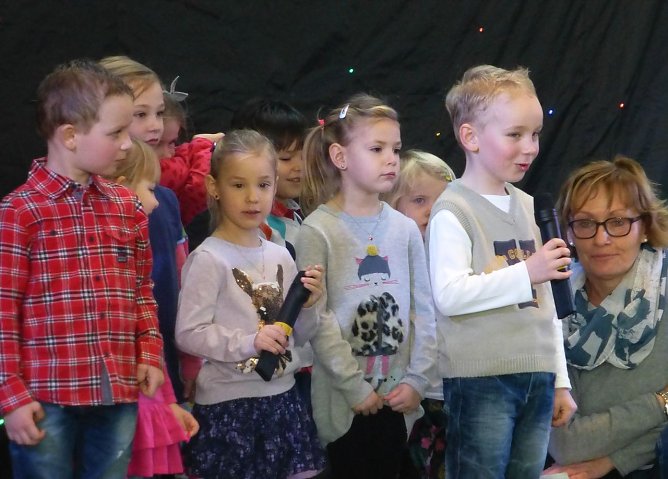 Hannes und seine Freunde von der Kita Tierh&auml;uschen erhielten im letzten Jahr viel Applaus f&uuml;r ihre Lieder und Gedichte.  (Foto: AHP/Fischer)