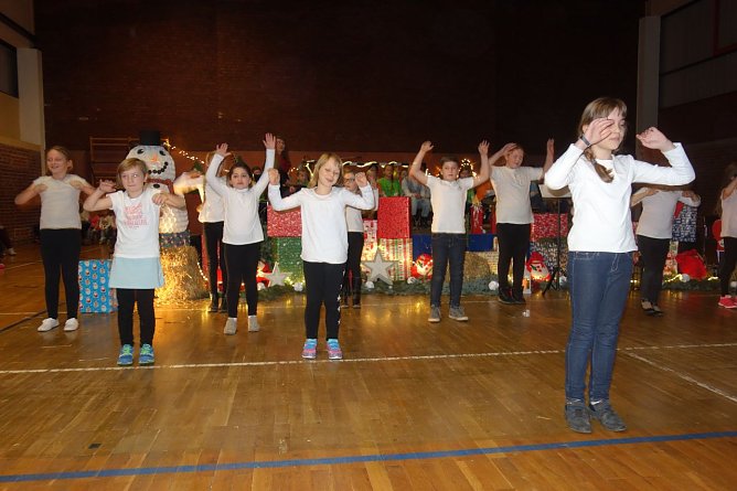 Weihnachtskonzert der K&auml;the-Kollwitz-Grundschule (Foto: Melanie Westphal)
