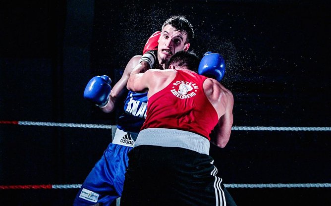 Halbschwergewichtler Ibragim Bazuev (blaues Trikot), in der Vorsaison einer der Erfolgsgaranten in den Reihen der Nordh&auml;user. (Foto: Ch. Keil)