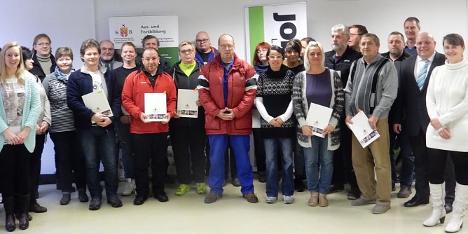 Übungsleiter ausgezeichnet (Foto: Kreissportbund Nordhausen) Übungsleiter ausgezeichnet (Foto: Kreissportbund Nordhausen)