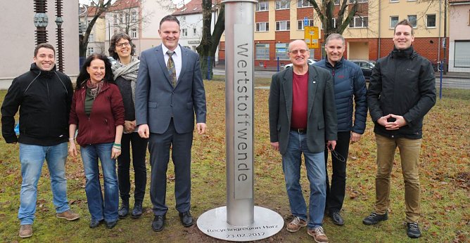 Grundsteinlegung für die "Wertstoffwende" (Foto: Angelo Glashagel) Grundsteinlegung für die "Wertstoffwende" (Foto: Angelo Glashagel)