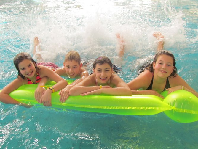 Badehaus feiert Geburtstag (Foto: Badehaus Nordhausen) Badehaus feiert Geburtstag (Foto: Badehaus Nordhausen)