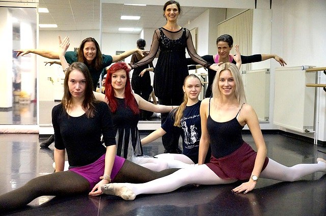 Frauenpower im Tanzstudio Radeva (Foto: Dimitar Radev) Frauenpower im Tanzstudio Radeva (Foto: Dimitar Radev)