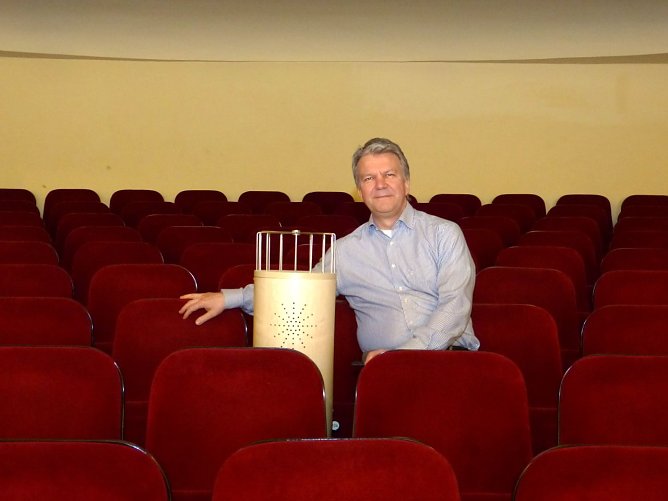 Ein Platz f&uuml;r die Wissenschaft - Messtorso sammelt Daten &uuml;ber Raumklima (Foto: Birgit Susemihl)