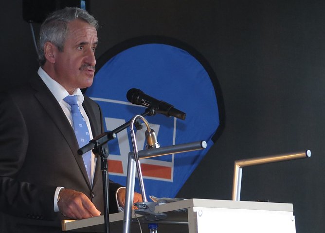 Harald Habermann begr&uuml;&szlig;te die G&auml;ste (Foto: nnz)