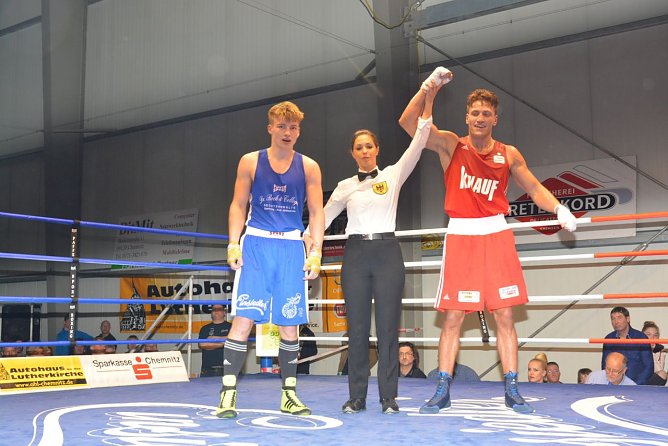 NSV-Deb&uuml;tant Branimir Malencia f&uuml;hrte mit seinem Sieg im Halbschwergewicht die Nordh&auml;user auf die Siegerstra&szlig;e (Foto: Ulrich Friebel)