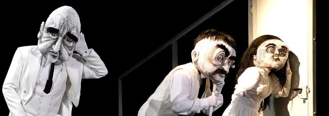 "Die Verwandlung" im Theater Nordhausen (Foto: Birgit Susemihl) "Die Verwandlung" im Theater Nordhausen (Foto: Birgit Susemihl)