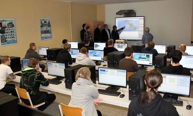 Neue Technik f&uuml;r die Nordh&auml;user Berufssschule (Foto: Pressestelle Landratsamt Nordhausen)