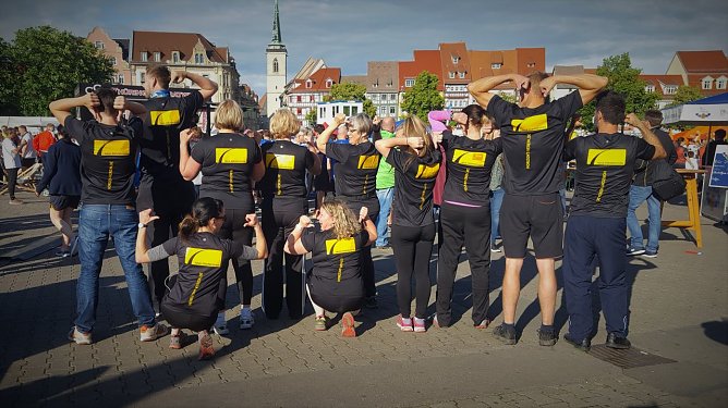 13 L&auml;ufer schickte der Verein Horizont zum Unternehmenslauf in Erfurt (Foto: Horizont e.V.)