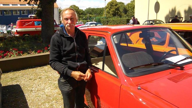 Hans Vogler motzte den Skoda 105, Baujahr 1978, vorbildlich auf, gewann eine Urkunde. (Foto: Kurt Frank)
