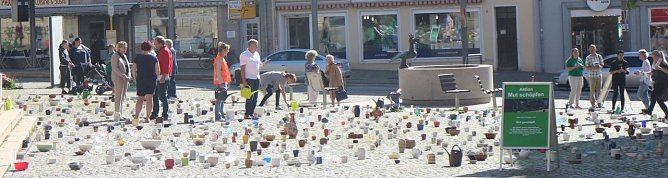 Mut schöpfen - Aktion sollte auf Gewalt gegen Frauen aufmerksam machen (Foto: Angelo Glashagel) Mut schöpfen - Aktion sollte auf Gewalt gegen Frauen aufmerksam machen (Foto: Angelo Glashagel)