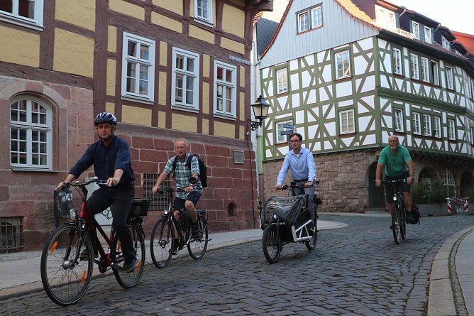 Unterwegs mit dem ADFC: OB Kandidat Dirk Erfurt (Foto: Angelo Glashagel)