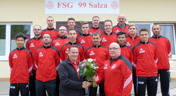 Trockenbaufirma mit Fu&szlig;ballherz (Foto: privat)