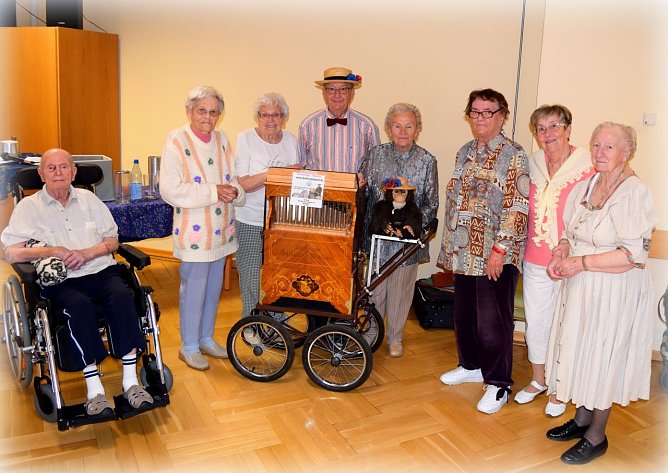 Mystischer Herbst im DRK Pflegeheim (Foto: Sandy Wendehost) Mystischer Herbst im DRK Pflegeheim (Foto: Sandy Wendehost)