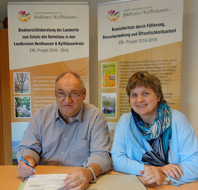 Antrag für Bundesprojekt unterzeichnet (Foto: privat) Antrag für Bundesprojekt unterzeichnet (Foto: privat)