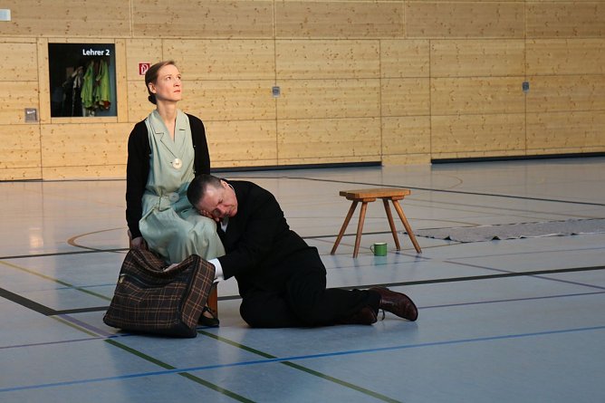 Im Land der Gottlosen - von und mit Jürgen Larys und Susanne Hocke (Foto: Angelo Glashagel) Im Land der Gottlosen - von und mit Jürgen Larys und Susanne Hocke (Foto: Angelo Glashagel)