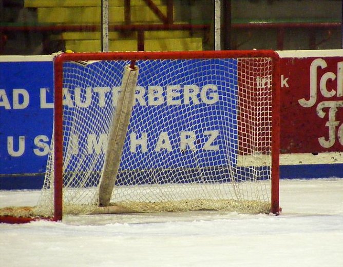 Das Runde muss ins Eckige (Foto: R. Koch) Das Runde muss ins Eckige (Foto: R. Koch)