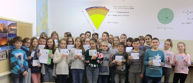 Erter "F&uuml;hrerschein" f&uuml;r die Sch&uuml;lerinnen und Sch&uuml;ler der 5. Klasse (Foto: Friedrich Schiller Gymnasium Bleicherode)