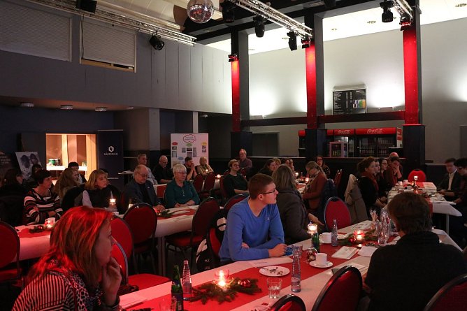 42 Projekte in einem Jahr - im Clubhaus blickte man heute zur&uuml;ck auf zwei Jahre "Demokratie leben" und "Denk bunt" (Foto: Angelo Glashagel)