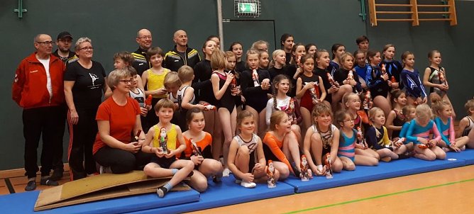 Weihnachtsturnen des TSV Nordhausen (Foto: privat)