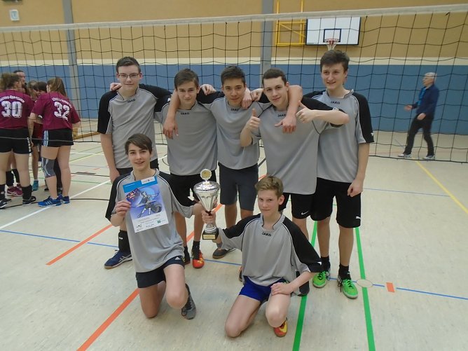 Nicht zu schlagen: die Volleyballherren des Herder-Gymnasiums (Foto: Jens Moldenhawer)