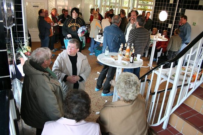 Blick in die Schwimmhalle (Foto: pln/Piper)