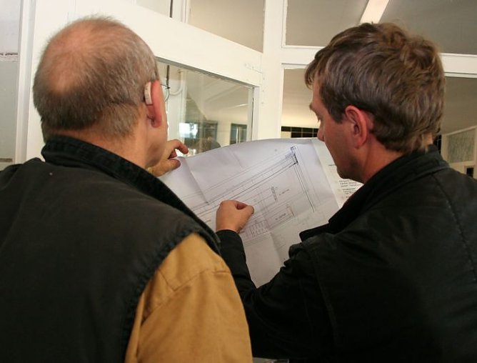 Blick in die Schwimmhalle (Foto: pln/Piper)