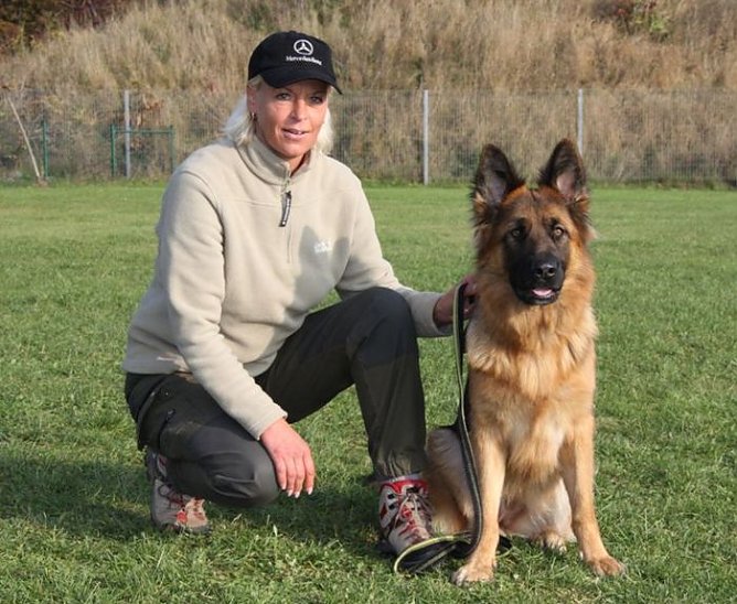 Gebellt und gepr&uuml;ft (Foto: H. K&uuml;hn)