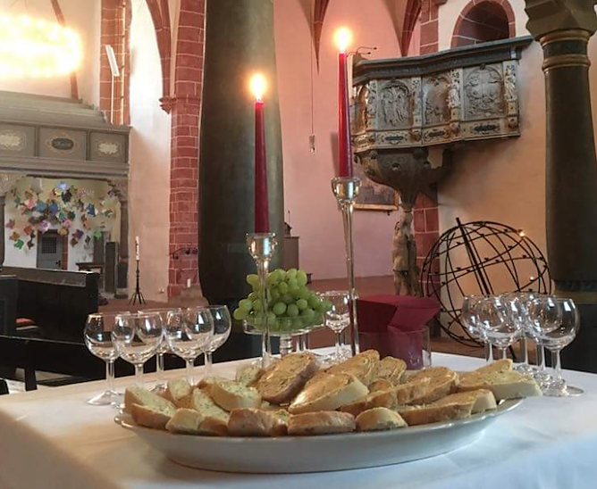 Bach und Bacchus in der Blasii-Kirche (Foto: Regina Englert)