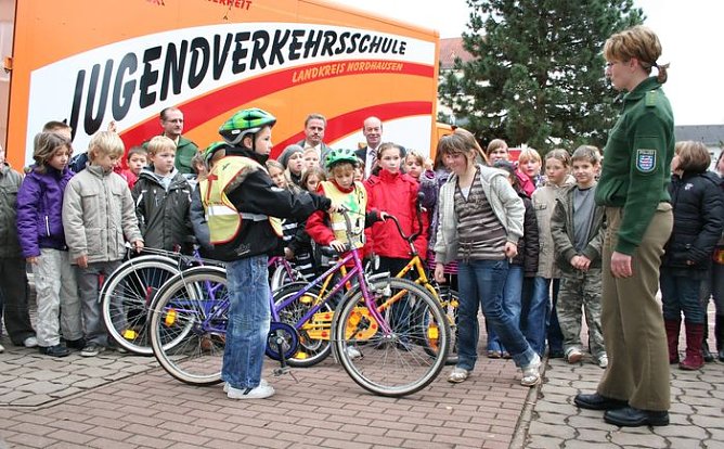 Rollende Schule (Foto: pln/Piper)