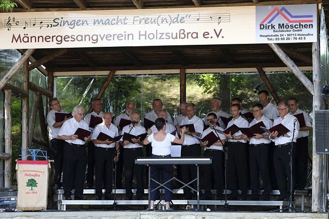 13. Kreischorfest in Holzsußra (Foto: Siegfried Wenzel) 13. Kreischorfest in Holzsußra (Foto: Siegfried Wenzel)