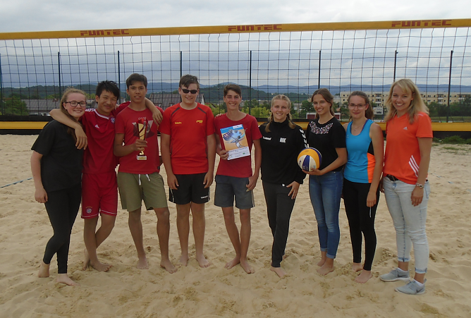 Als Sieger des Schulamtsfinals Nordth&uuml;ringen vertraten die Nordh&auml;user Gymnasiasten den Norden des Freistaats beim Landesfinale im Beach-Volleyball (Foto: Jens Moldenhawer)