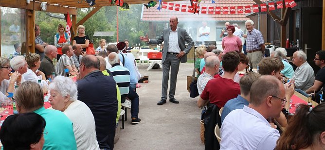Wolfgang Tiefensee zu Gast beim Sommerfest der Nordh&auml;user SPD (Foto: Angelo Glashagel)