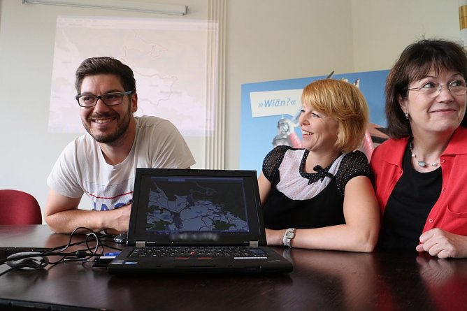 v.l.: Christian Schelauske, Jessica Piper und Petra Weigt (Foto: Angelo Glashagel) v.l.: Christian Schelauske, Jessica Piper und Petra Weigt (Foto: Angelo Glashagel)