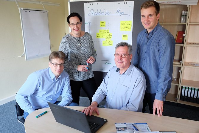 Das Projektteam der AWT GmbH und Hochschule Nordhausen erstellt innovative Konzepte f&uuml;r Digitale Teambildung" (Foto: Jaana Kistner)