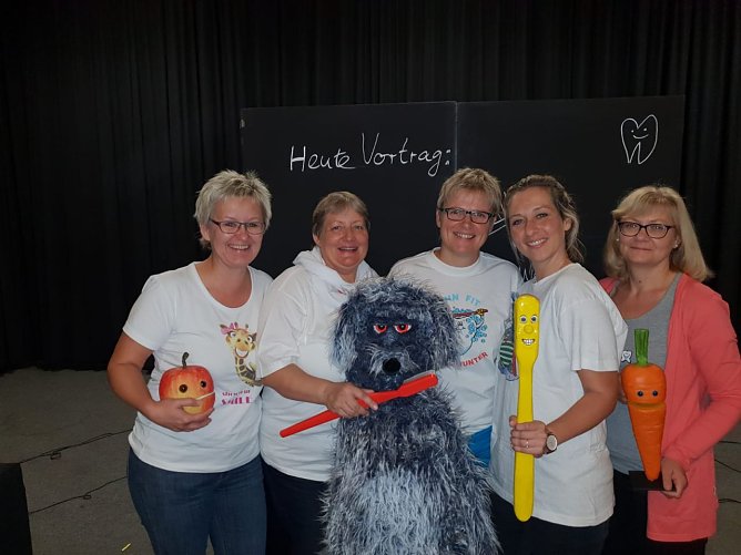 Tag der Zahngesundheit im Jugendclubhaus (Foto: Pressestelle Landratsamt Nordhausen) Tag der Zahngesundheit im Jugendclubhaus (Foto: Pressestelle Landratsamt Nordhausen)