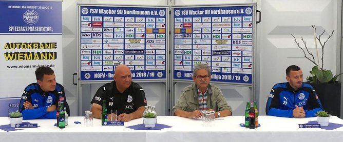 Von links: Glinker, Uluc, Moderator und Kammlott (Foto: Wacker 90 Nordhausen)