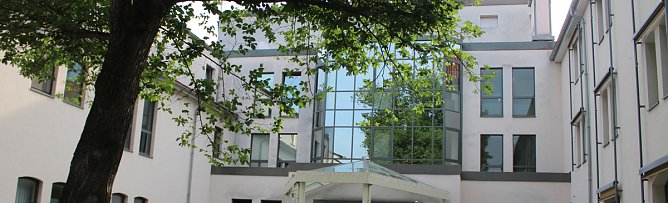 Krankenhaus (Foto: Karl-Heinz Herrmann) Krankenhaus (Foto: Karl-Heinz Herrmann)