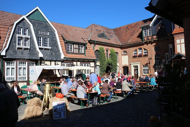 1. Erntedankfest in der Echten Nordhäuser Traditionsbrennerei (Foto: Angelo Glashagel) 1. Erntedankfest in der Echten Nordhäuser Traditionsbrennerei (Foto: Angelo Glashagel)