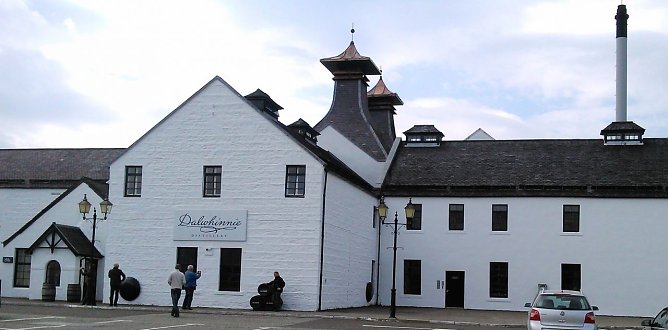 Eine schottische Destillerie (Foto: Karl Gebhardt) Eine schottische Destillerie (Foto: Karl Gebhardt)
