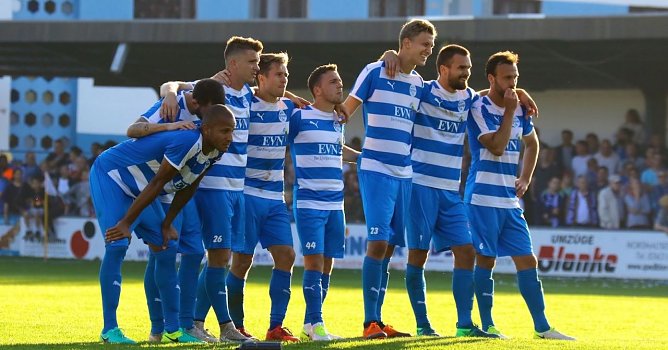 Geschlossenheit zeigen (Foto: Bernd Peter)