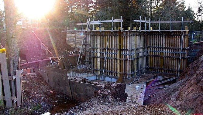 Bauwerk in der Gumpe (Foto: psv)