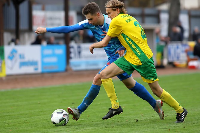 Voller Einsatz trotz lädierter Hand - Erik Schneider (Foto: FSV Wacker '90 Nordhausen) Voller Einsatz trotz lädierter Hand - Erik Schneider (Foto: FSV Wacker '90 Nordhausen)